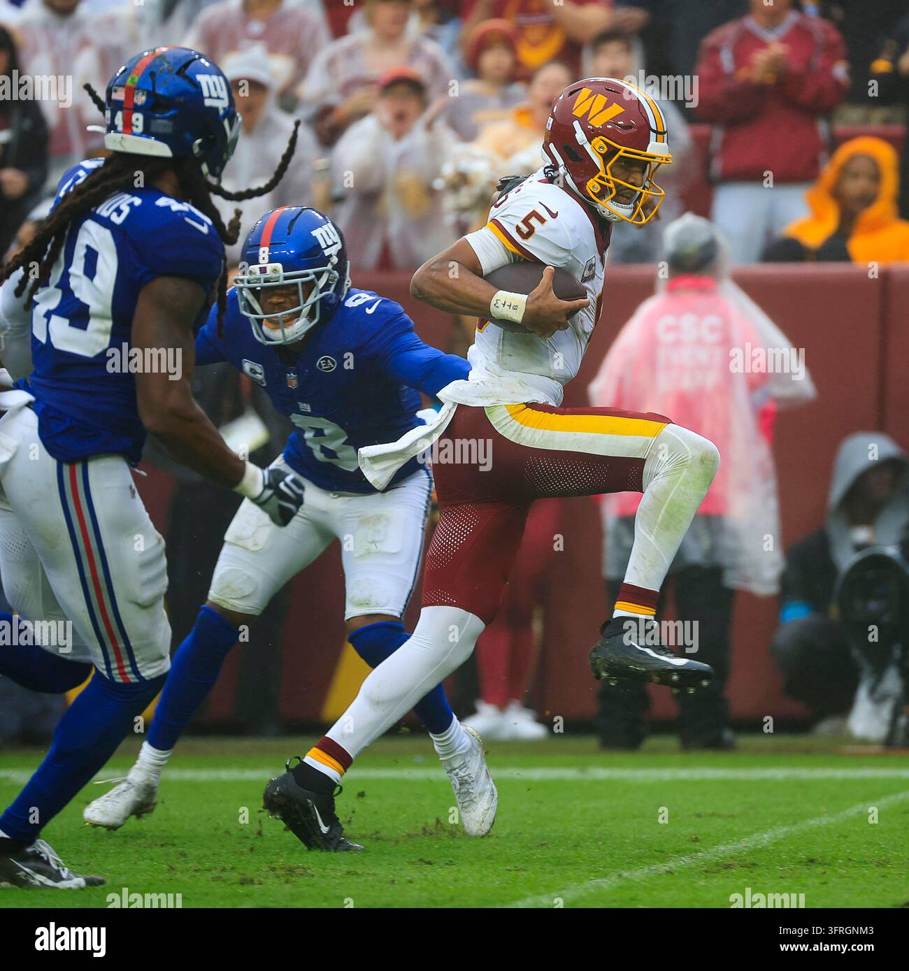 Commanders Vector October 11, 2026: Washington Commanders QB #5 Jayden Daniels runs for a ...