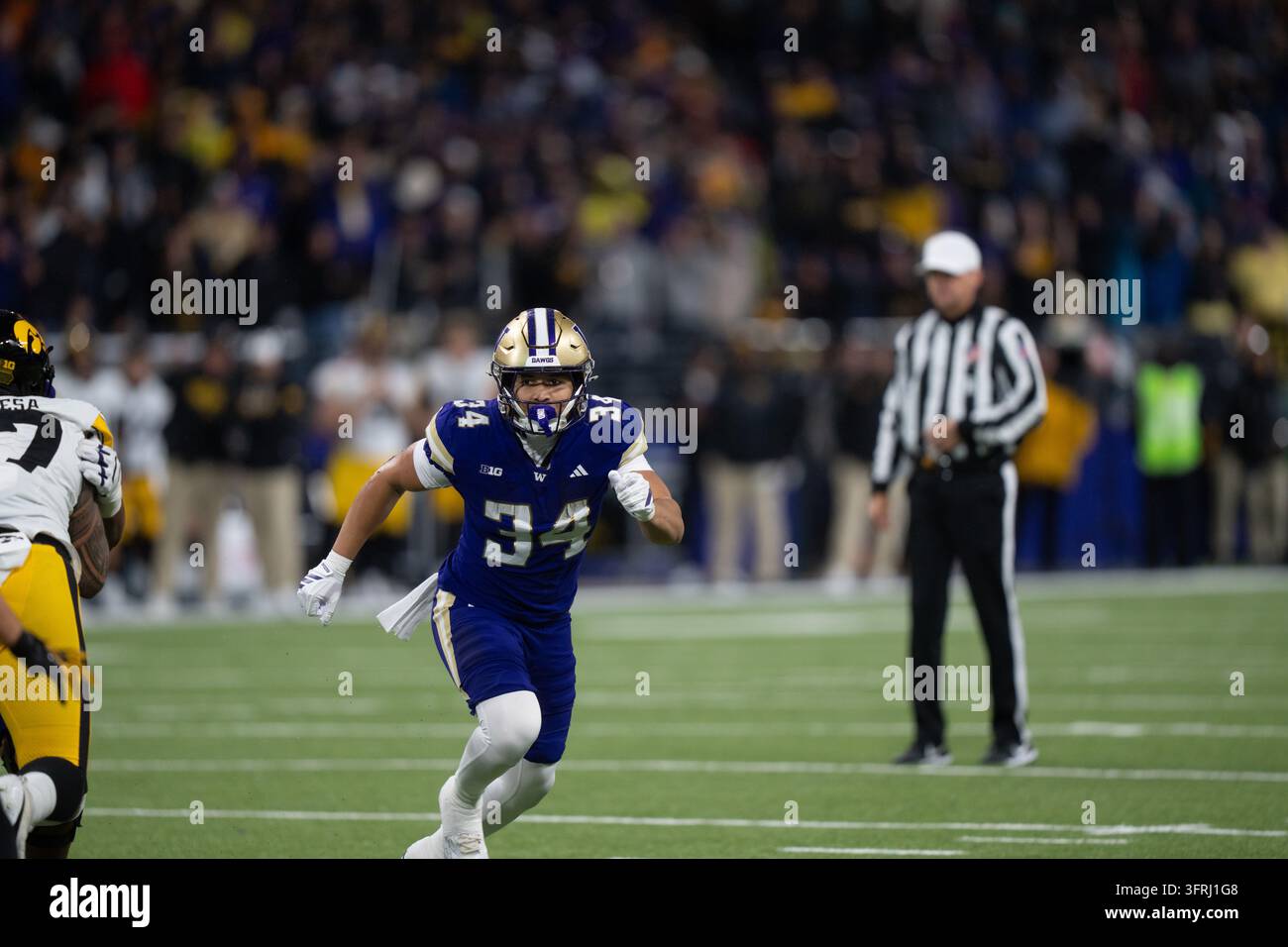 Washington running back Brian Bonner Jr. is pictured during an NCAA ...
