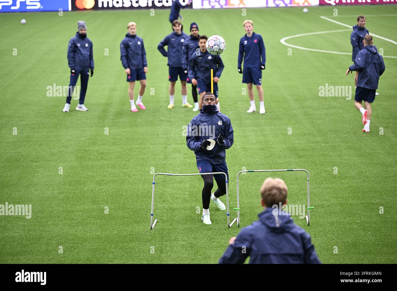 Manuel Neuer ruled out of Bayern match against Viking Stavanger Manuel Neuer ruled out of Bayern match against Viking Stavanger