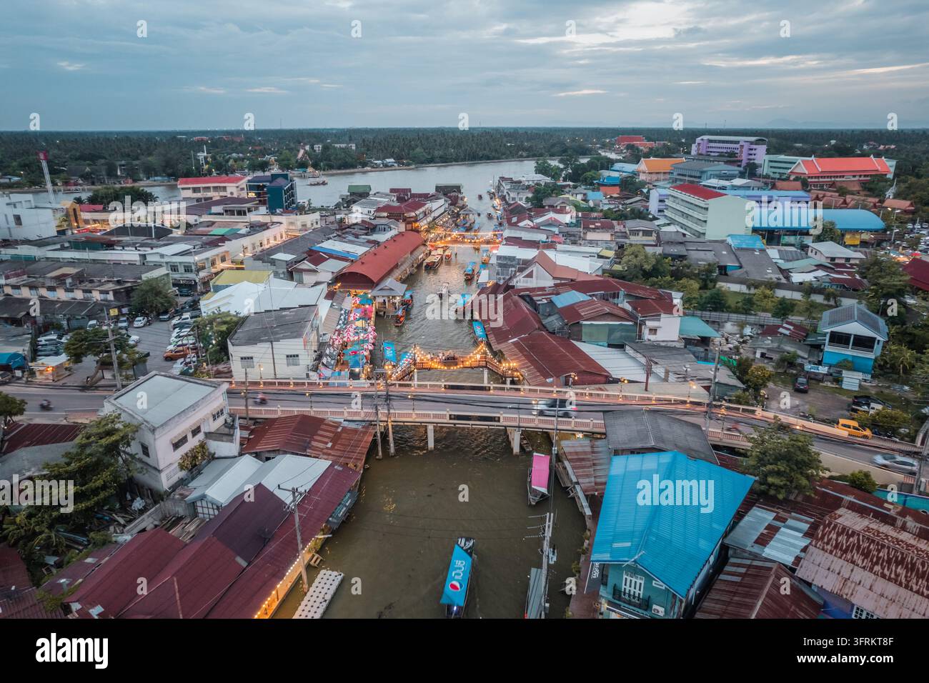 Air View Software Aerial view of Amphawa Floating Market, Thailand Stock Photo - Alamy