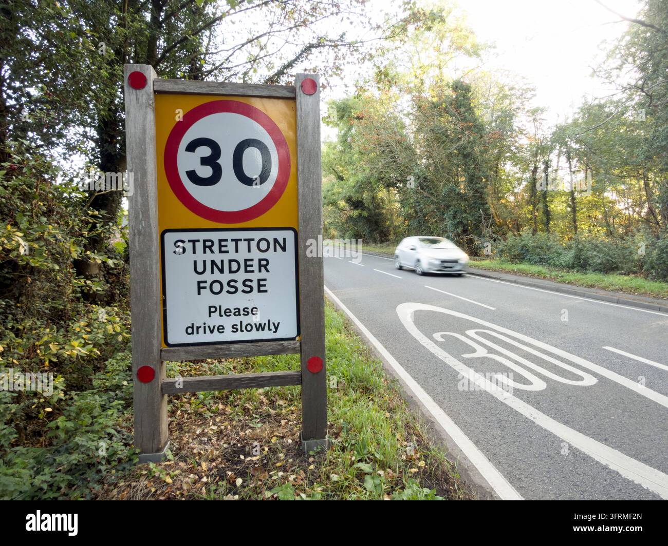 Aspeed Limit Sign 30 MPH Speed Limit Sign at Stretton under Fosse, UK 30 mph speed limit ...