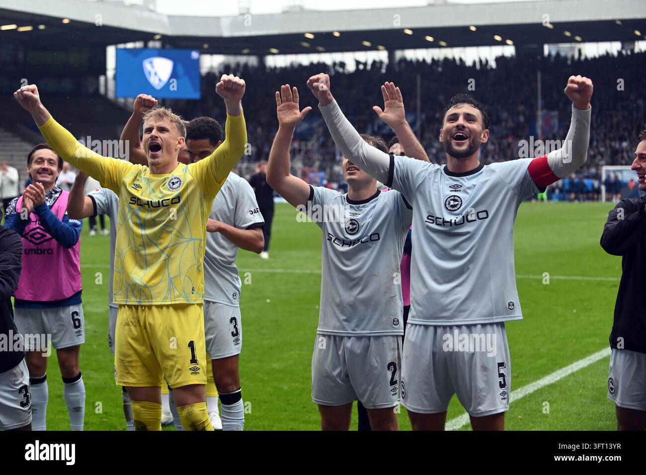 Football; Matchday 07; 2. Bundesliga [second division] [Bundesliga ...