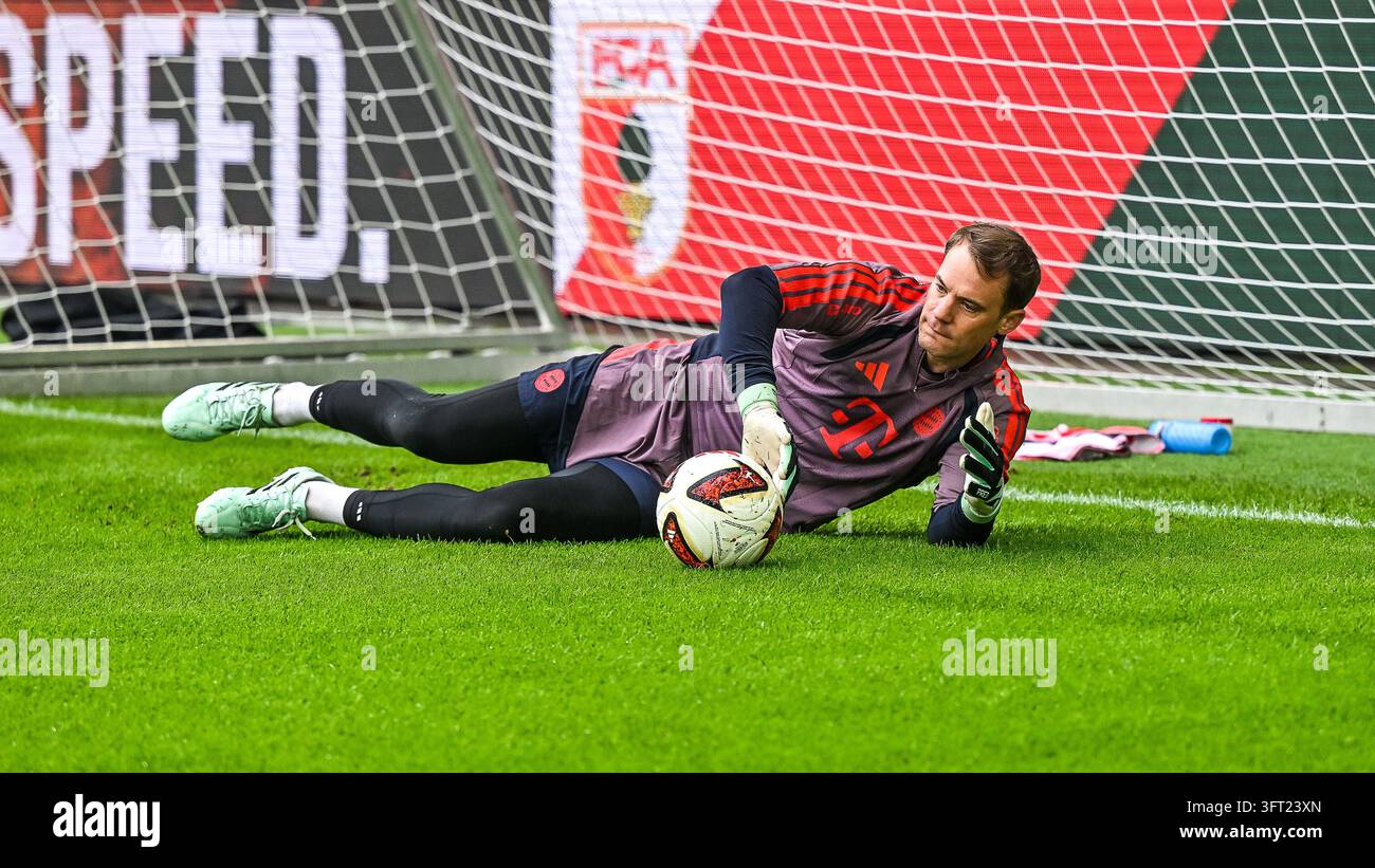 Manuel Neuer (FC Bayern Munich, #1), Warm-up Photo: Nordphoto / Hafner ...