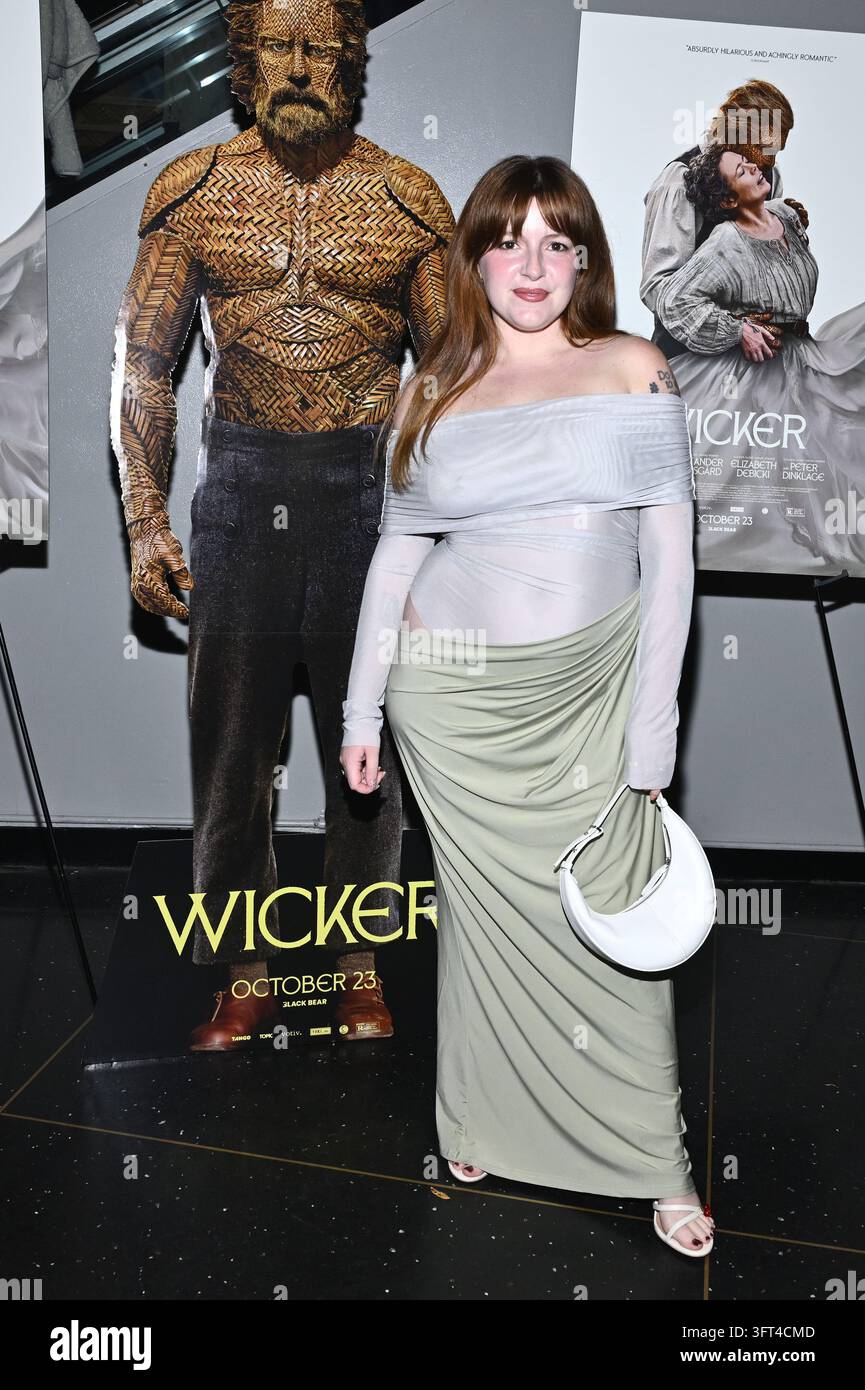 Rachel Rug Rachel Bell walking the carpet at Black Bear's 'Wicker' New York ...