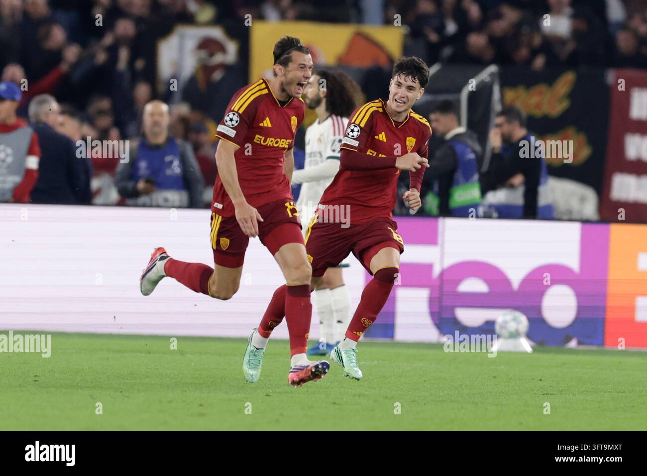 Roma’s Dutch midfielder Marten de Roon celebrates after scoring a goal ...