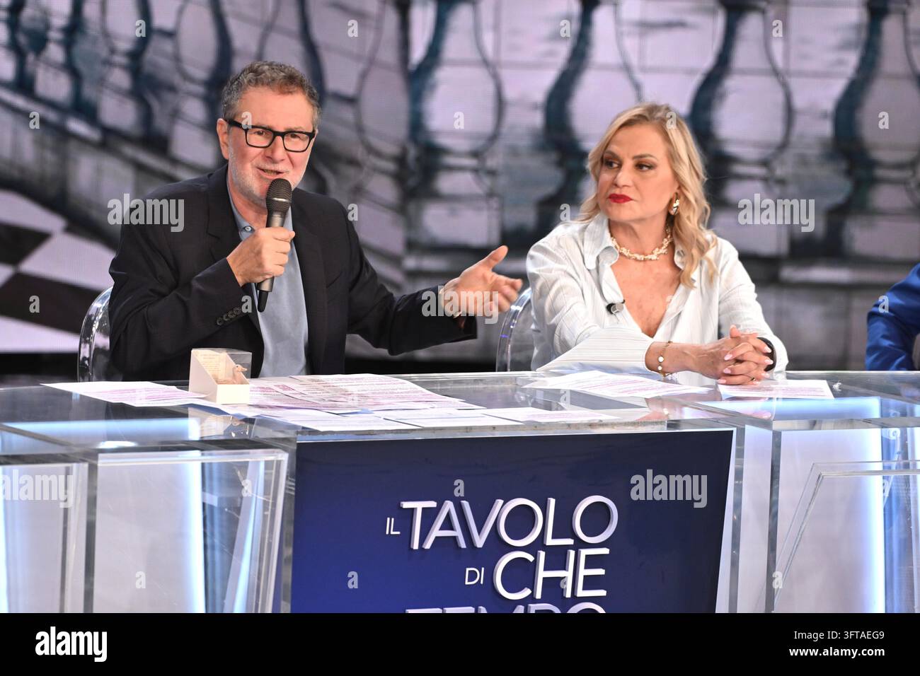 Che Che Model IPA89693724 - Milan, Episode of