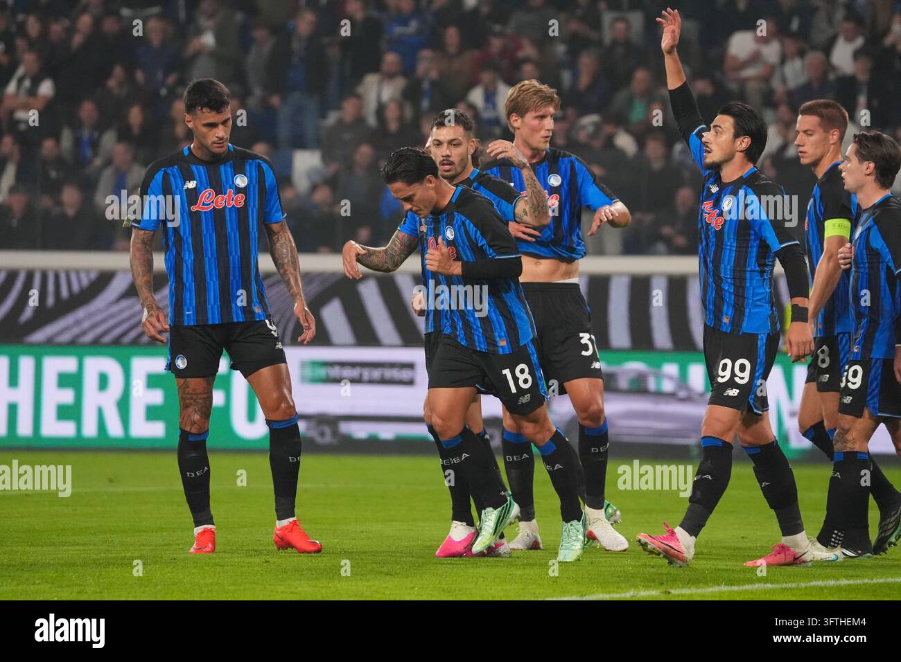 Giacomo Raspadori, celebrates after scoring with his teammates during ...