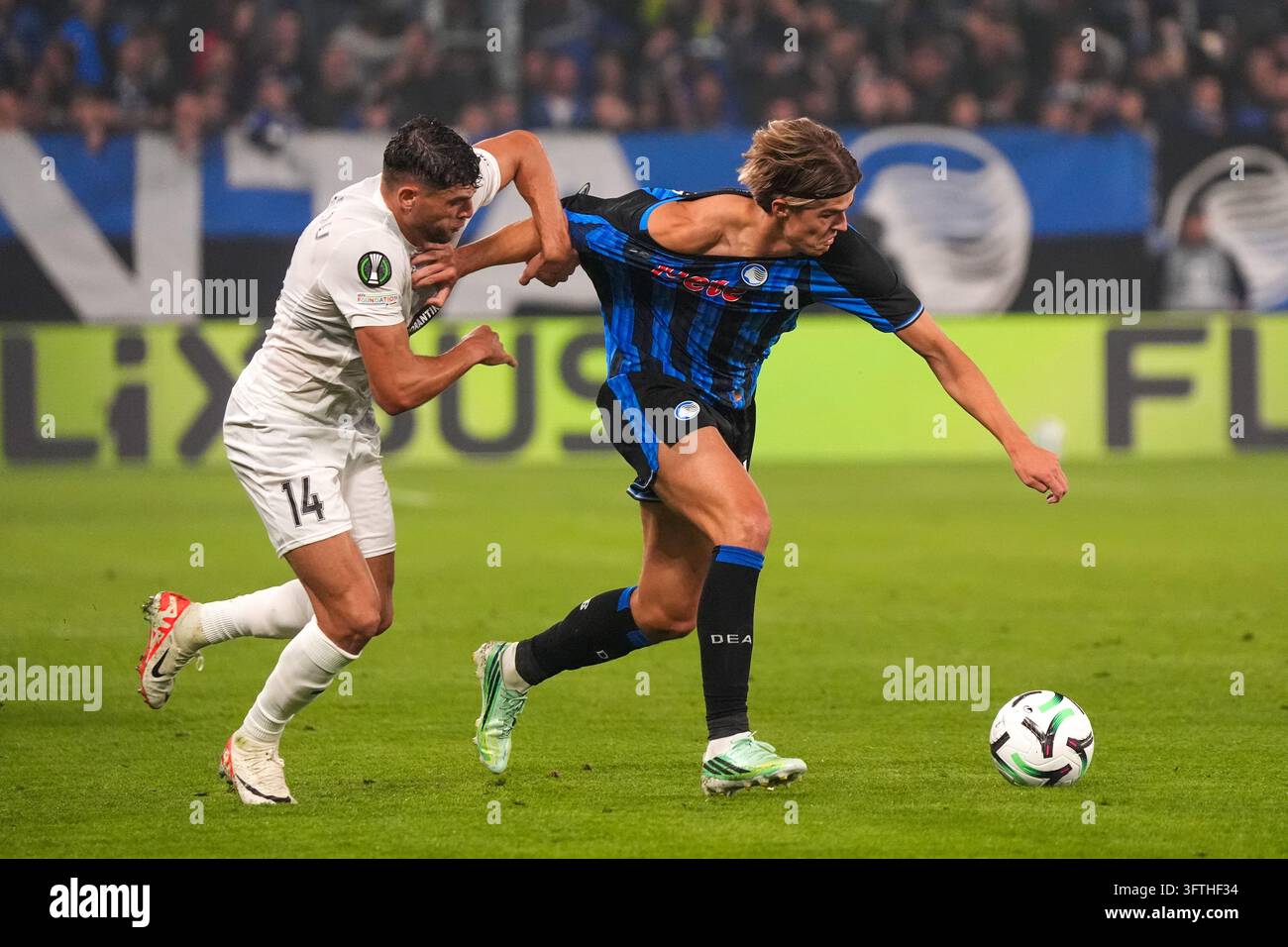 Bergamo, Italy. 15 Oct, 2026.Charles De Ketelaere, Nikolas Ioannou ...