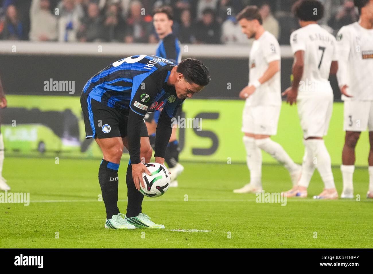 New Balance Arena Bergamo - 15/10/2026: Giacomo Raspadori, Kick penalty ...