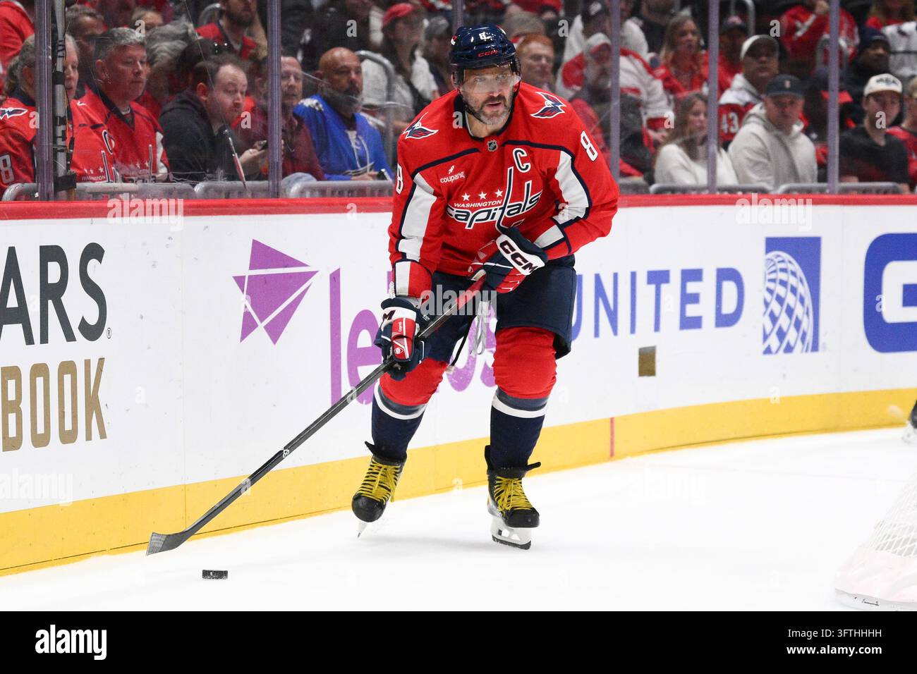 Washington Capitals left wing Alex Ovechkin (8) in action during the ...