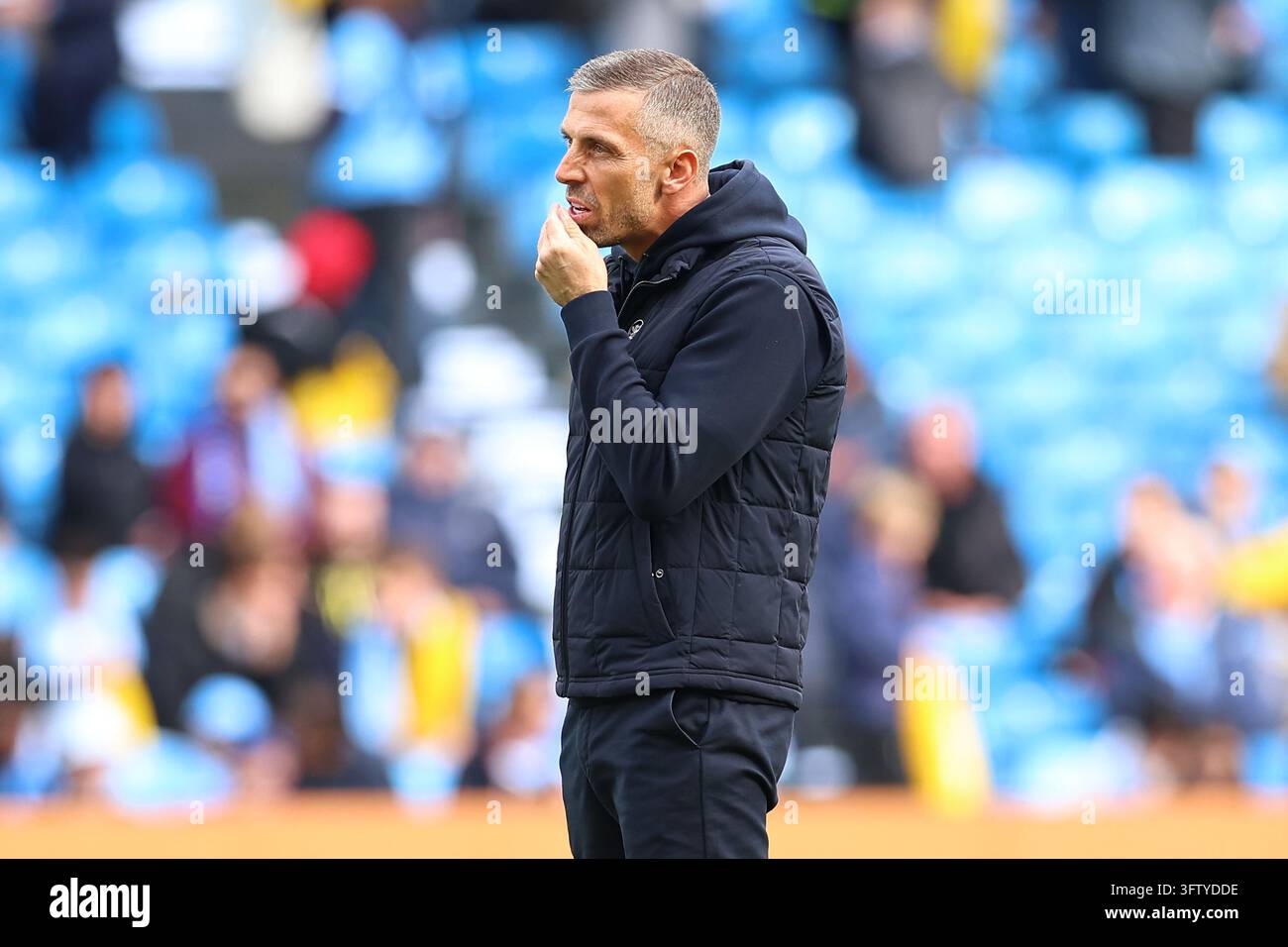 Ipswich Town manager Gary O'Neil looks on before the Manchester City v ...