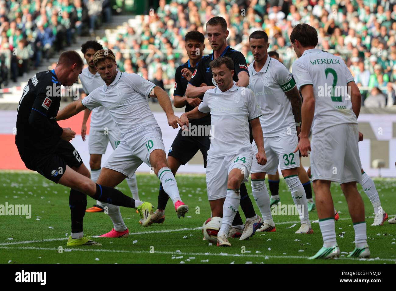Goal [goal] for 0:2. Goal scorer / Torschuetze Steffen Tigges ...