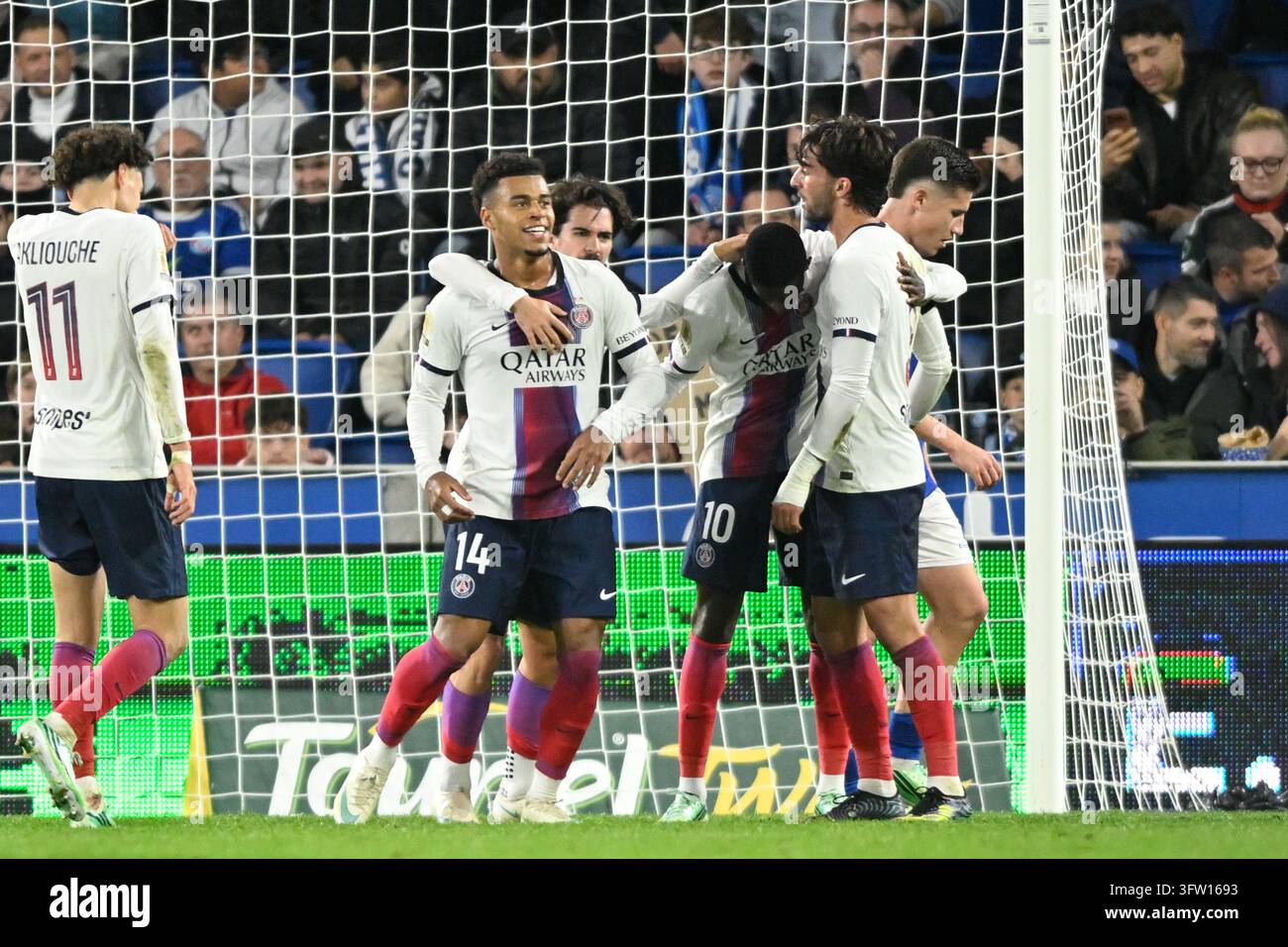 Desire DOUE of Paris Saint Germain celebrate the third goal during ...