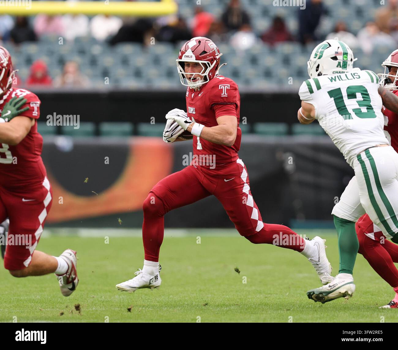 Oct 17, 2026; Philadelphia, PA, USA; Temple Owls wide receiver Colin ...