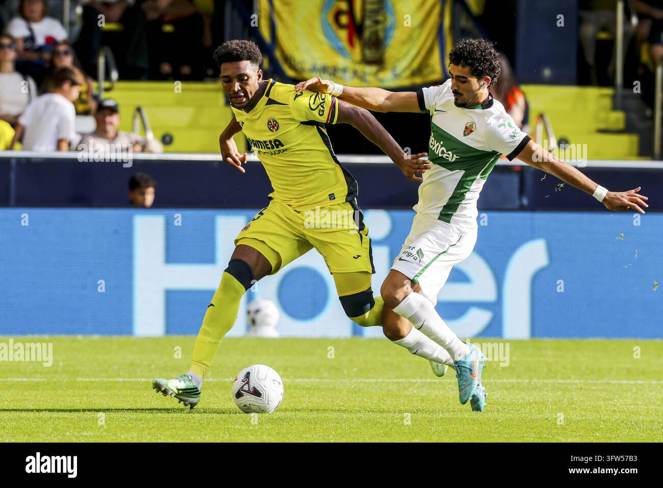 IPA89849078 - Alex Freeman of Villarreal during the Spanish ...