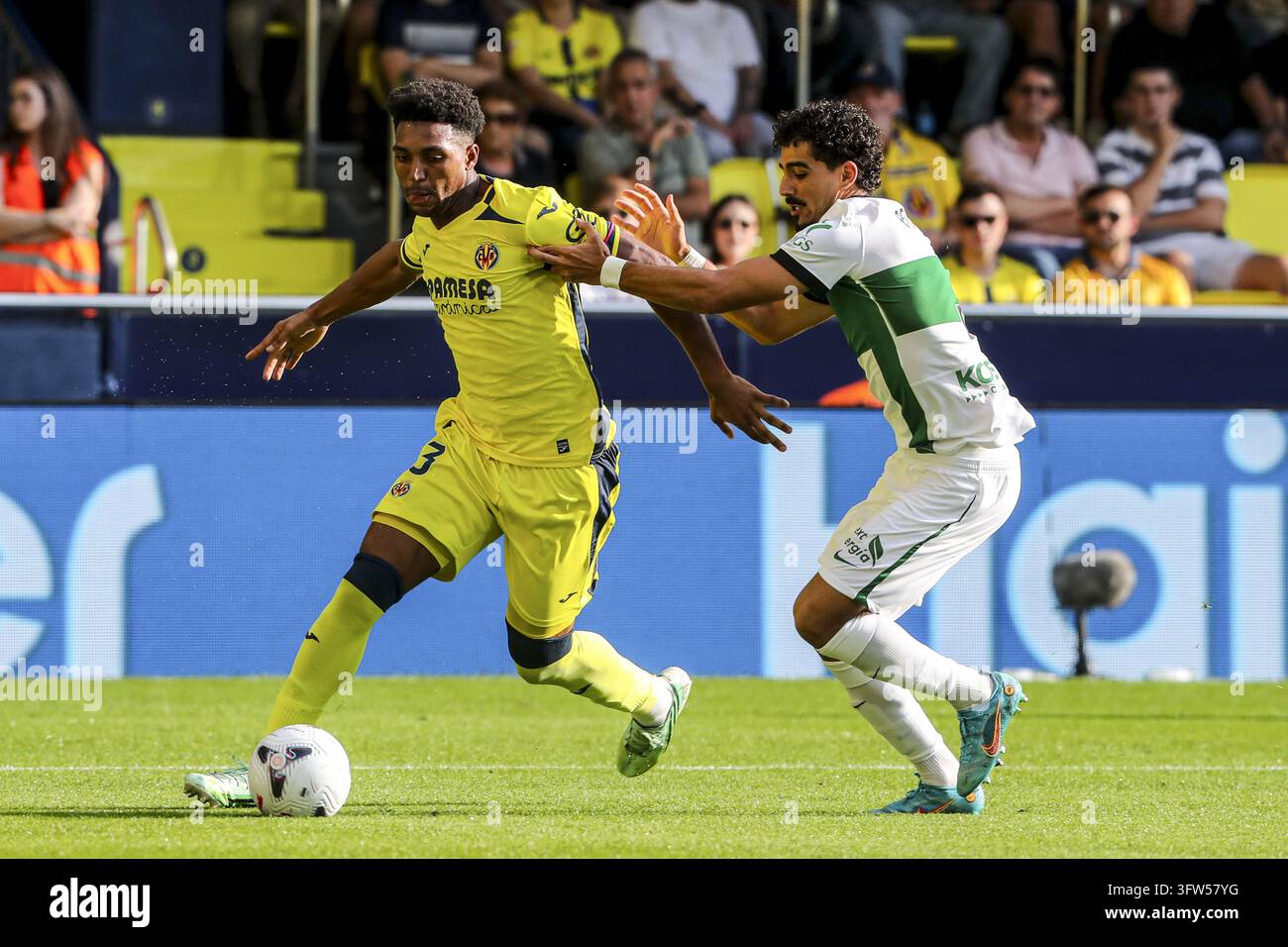 IPA89849097 - Alex Freeman of Villarreal during the Spanish ...