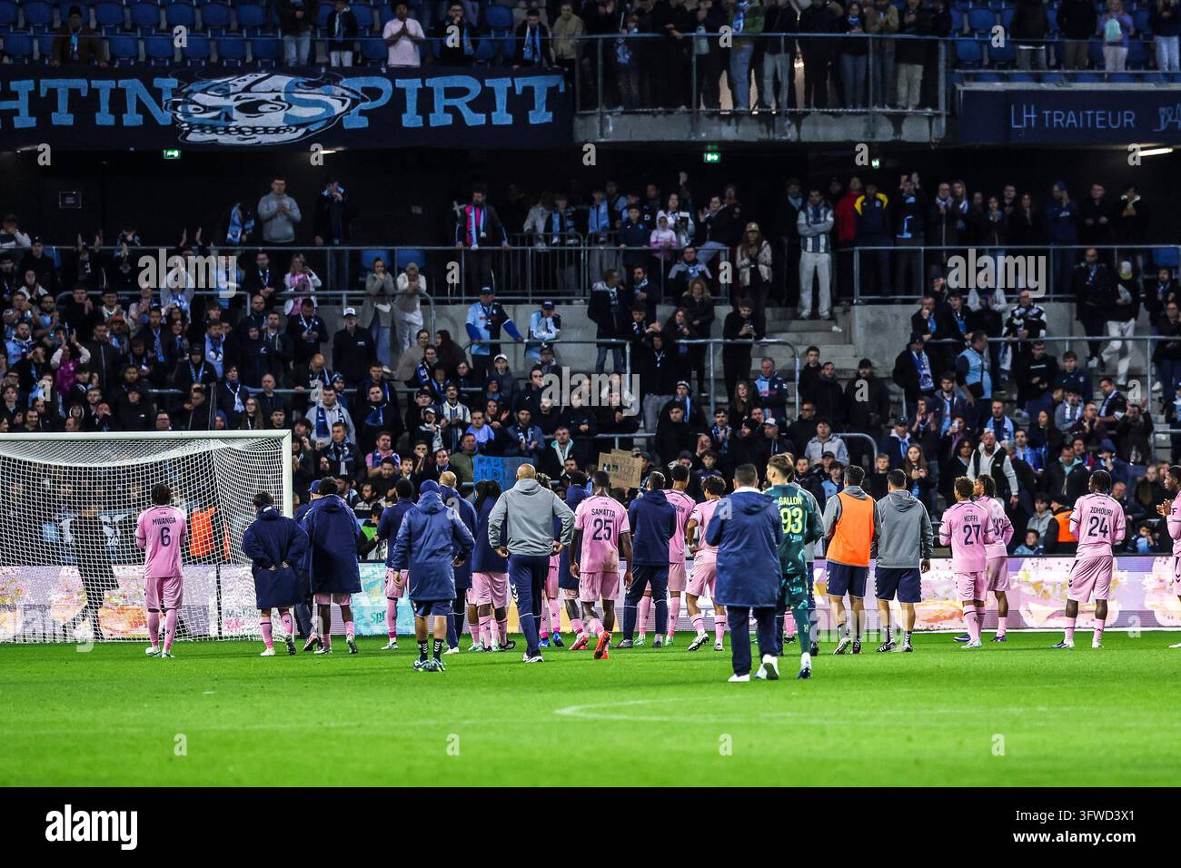 Team Le Havre AC looks dejected front of his fans after Ligue 1 ...