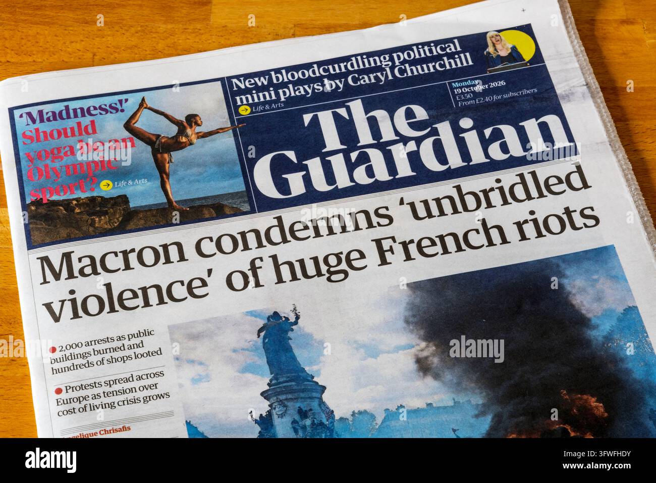 Huge french riots hi-res stock photography and images - Alamy