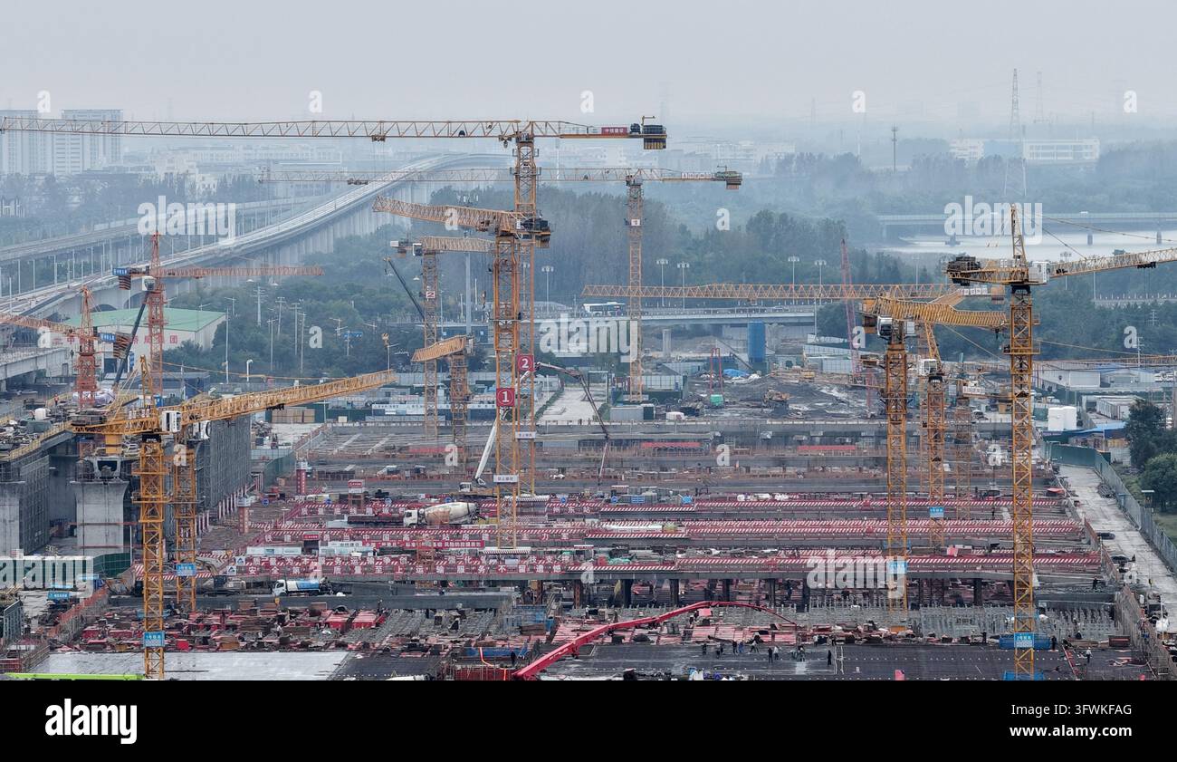 The integrated transportation hub project of Yangzhou East Station on ...