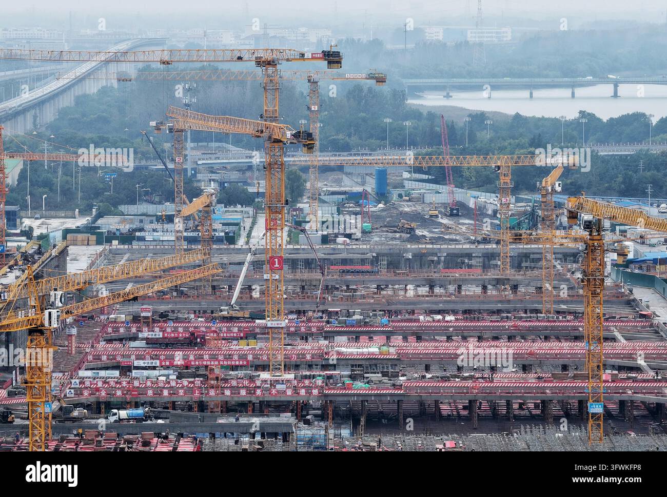 The integrated transportation hub project of Yangzhou East Station on ...