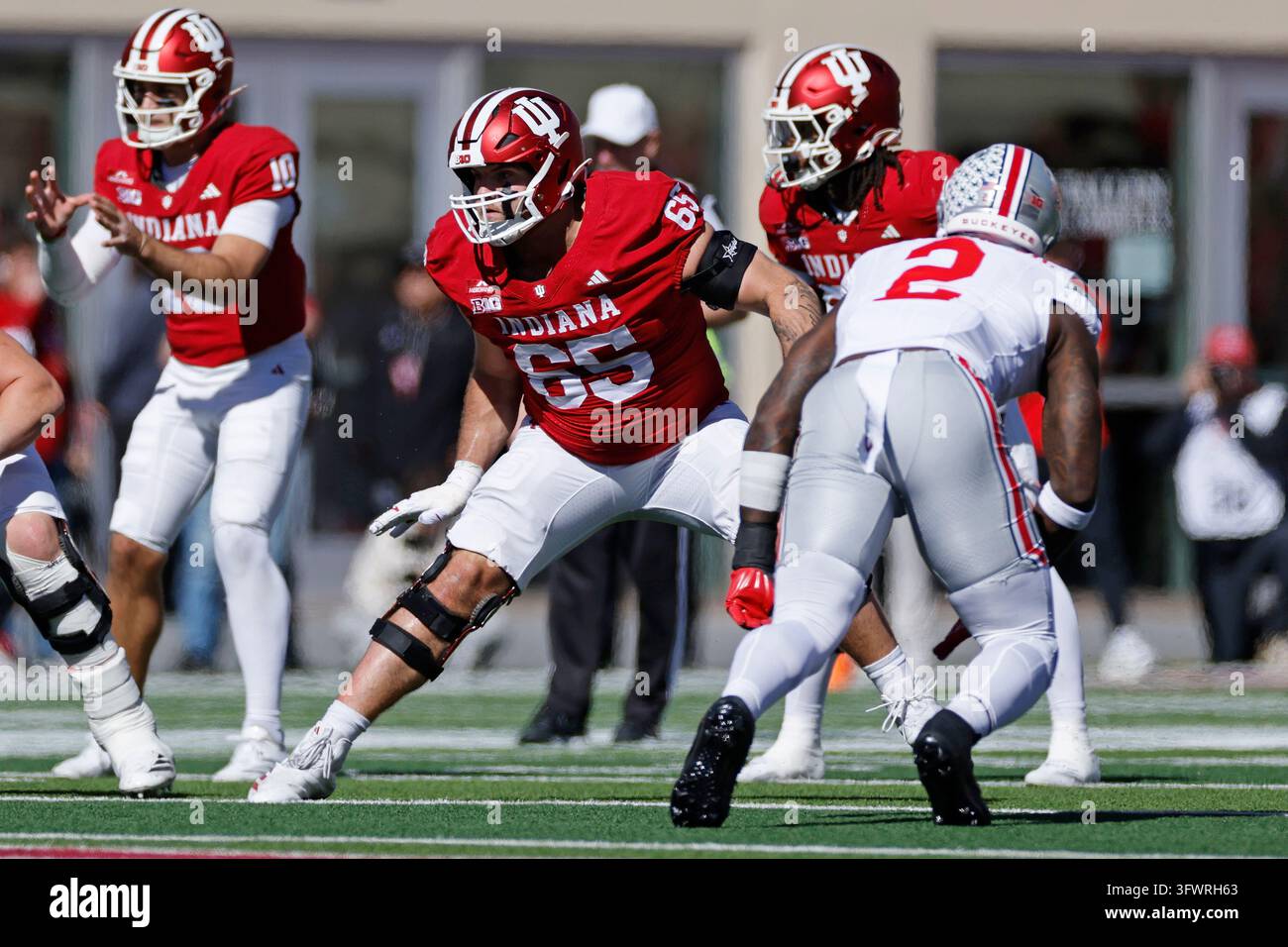 BLOOMINGTON, IN - OCTOBER 17: Carter Smith (65) of the Indiana Hoosiers ...