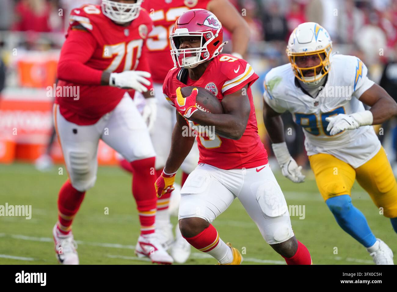 Kansas City Chiefs Running Back Kenneth Walker III Runs Against The Los kansas-city-chiefs-running-back-kenneth-walker-iii-runs-against-the-los