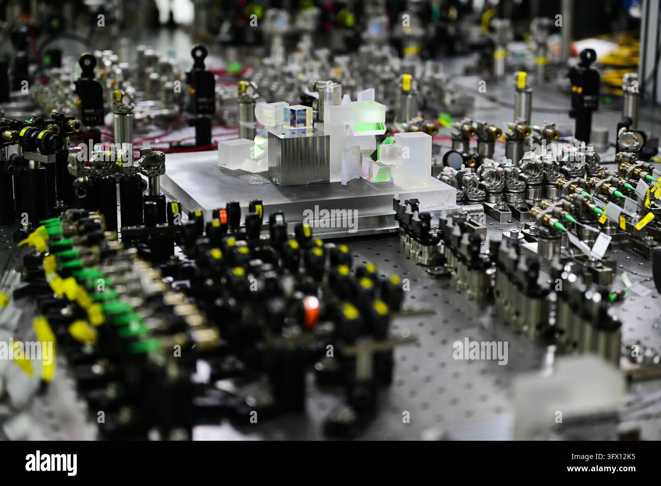 Quantum Prototype System (261021) -- BEIJING, Oct. 21, 2026 (Xinhua) -- This photo taken on ...