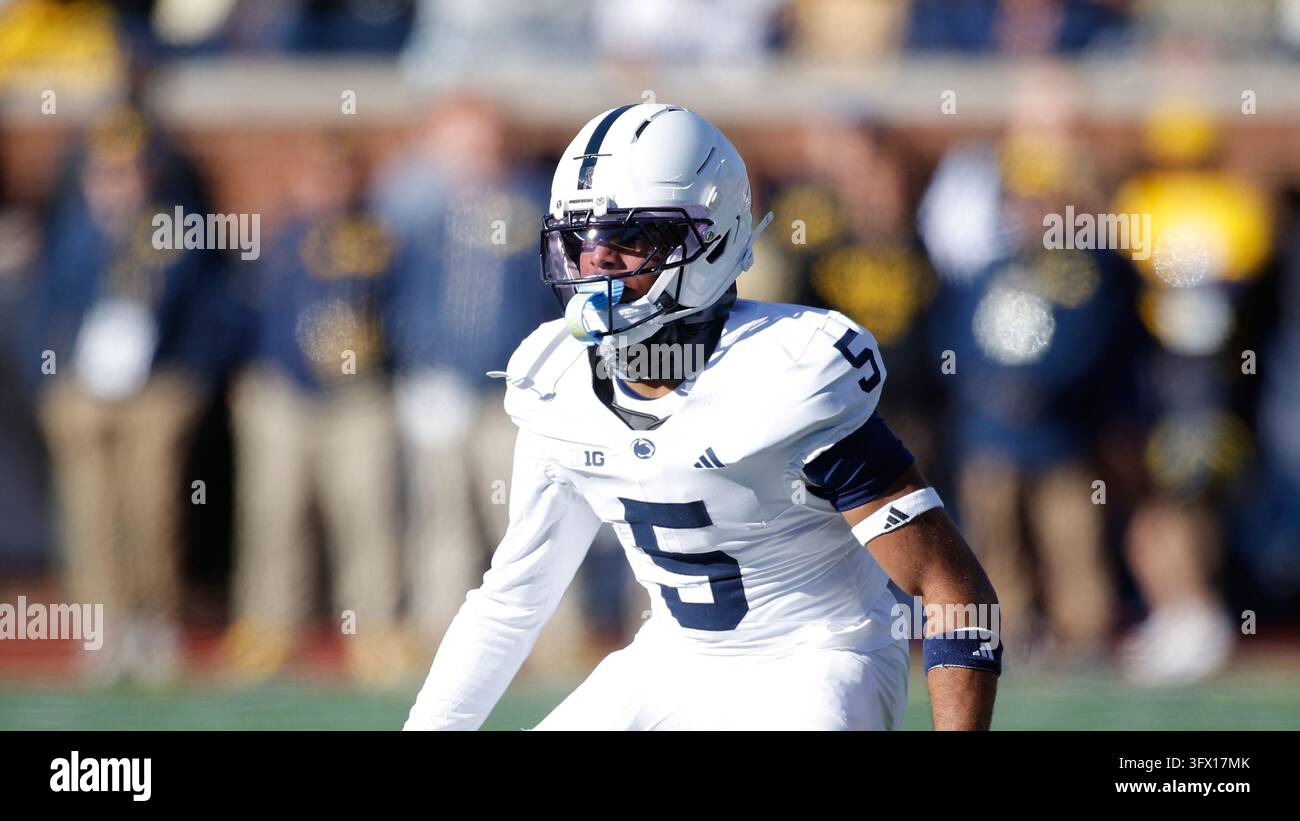Penn State's Daryus Dixson plays during an NCAA football game on ...