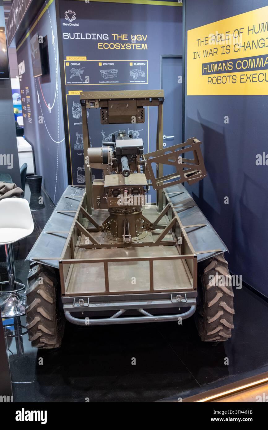 Devdroid Tech Devdroid hi-res stock photography and images - Alamy