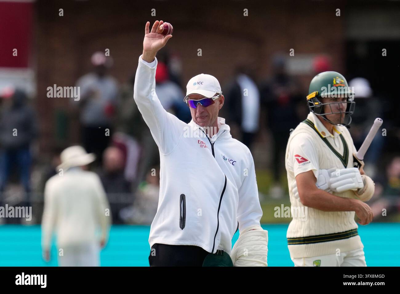 Jacobs Vector Umpire Arno Jacobs holds a new ball on day five of the second cricket ...