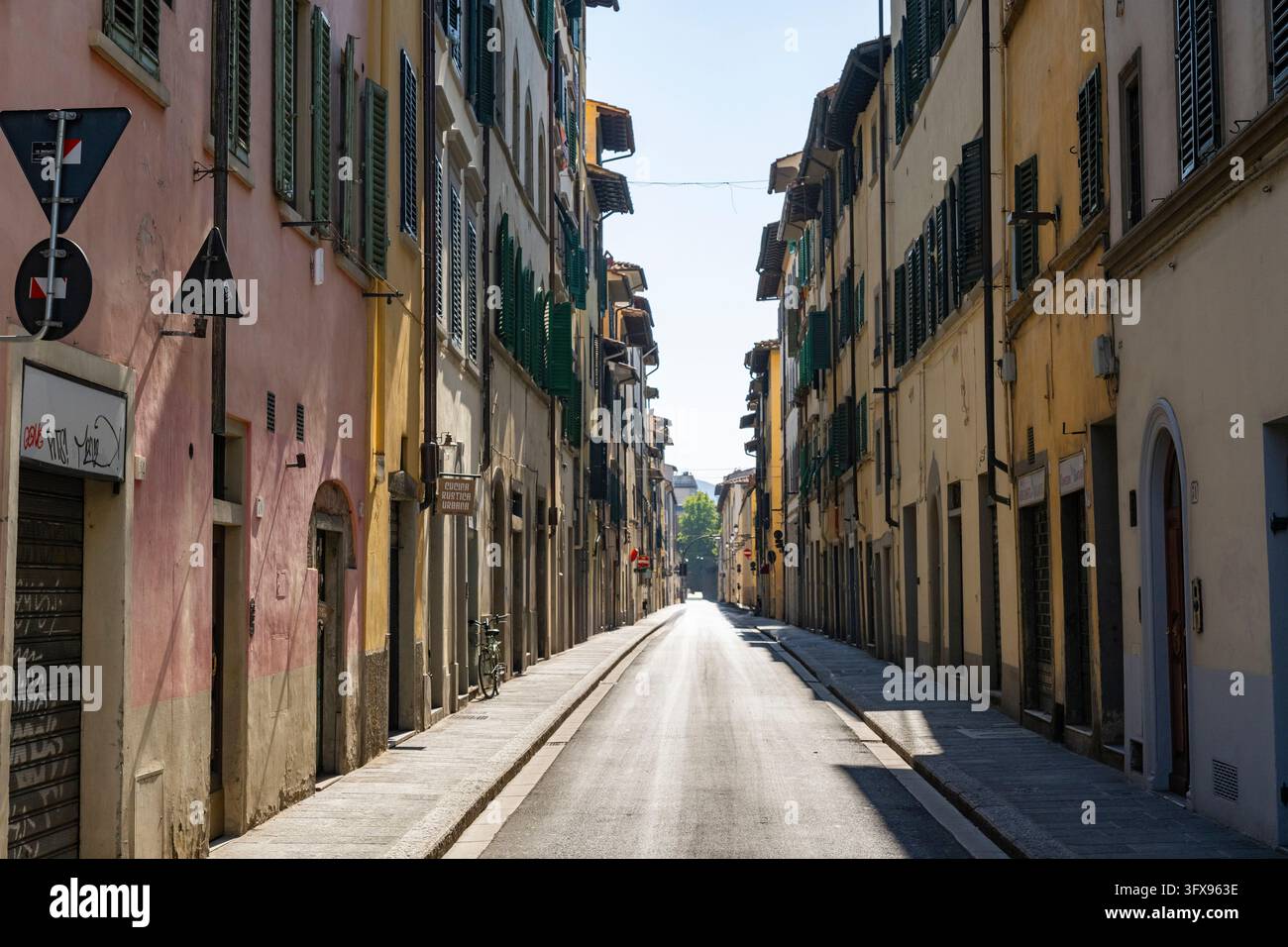 Street going through old buildings in Florence, UNESCO World Heritage ...