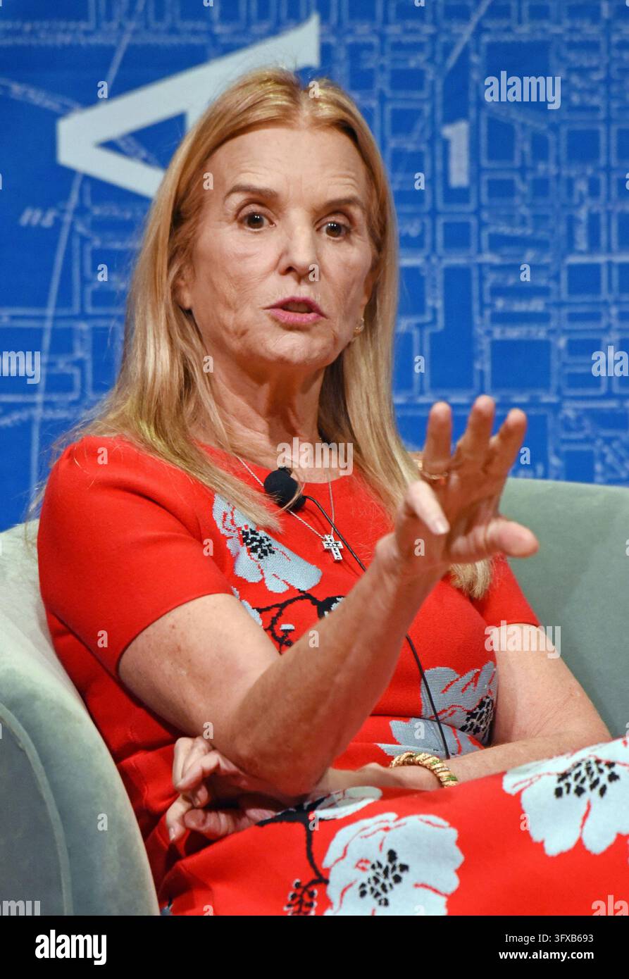 Launch Software Center Kerry Kennedy at a public appearance for Kerry Kennedy Book Launch for ...