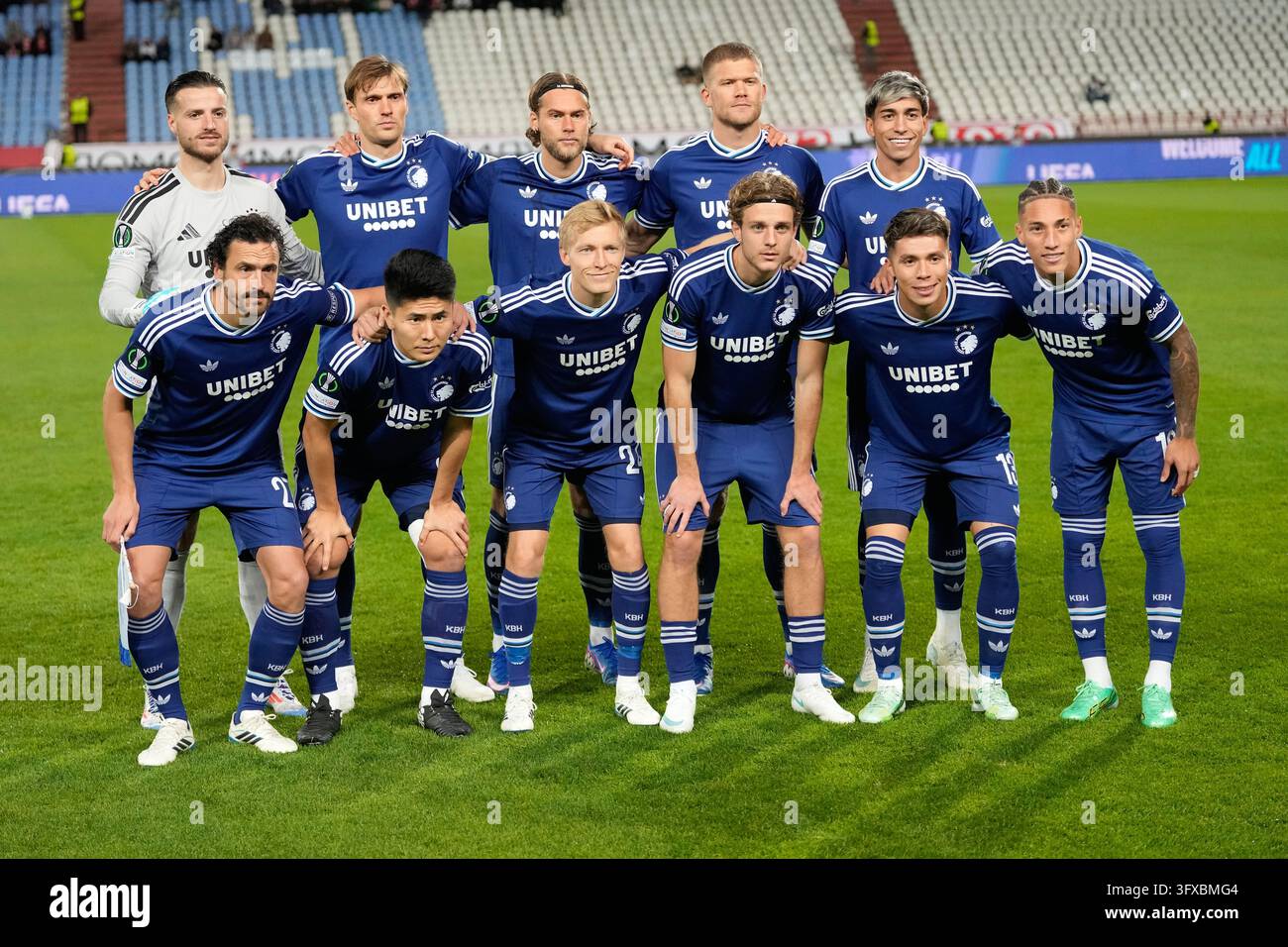 Red Before Vector Copenhagen squad pose before the Europa Conference League soccer match ...