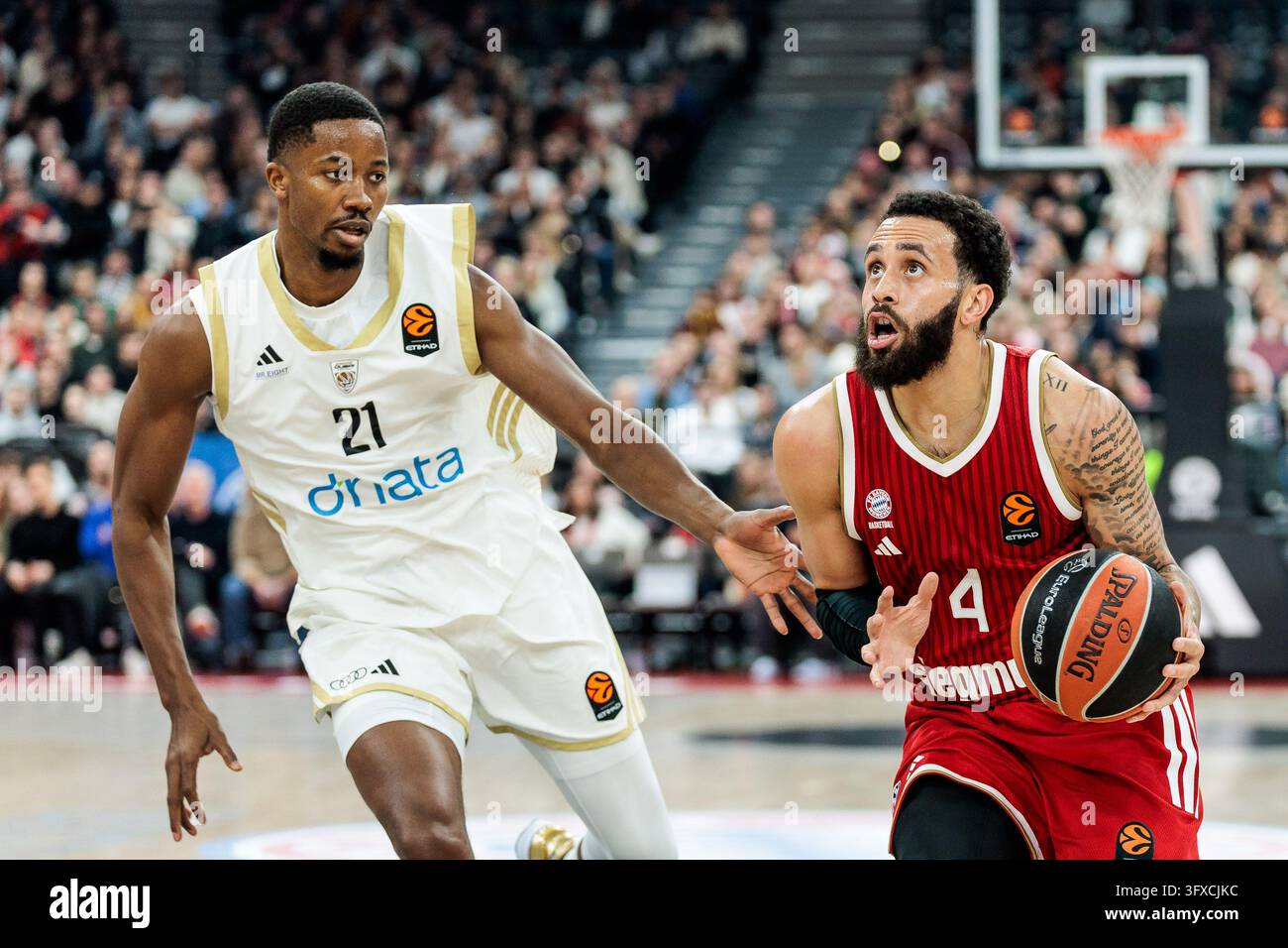 MUNICH, GERMANY - OCTOBER 22: Duane Washington (FC Bayern Muenchen, 4 ...