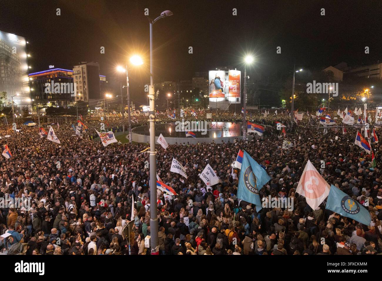 Supporters during the final election campaign rally of the 'Student ...