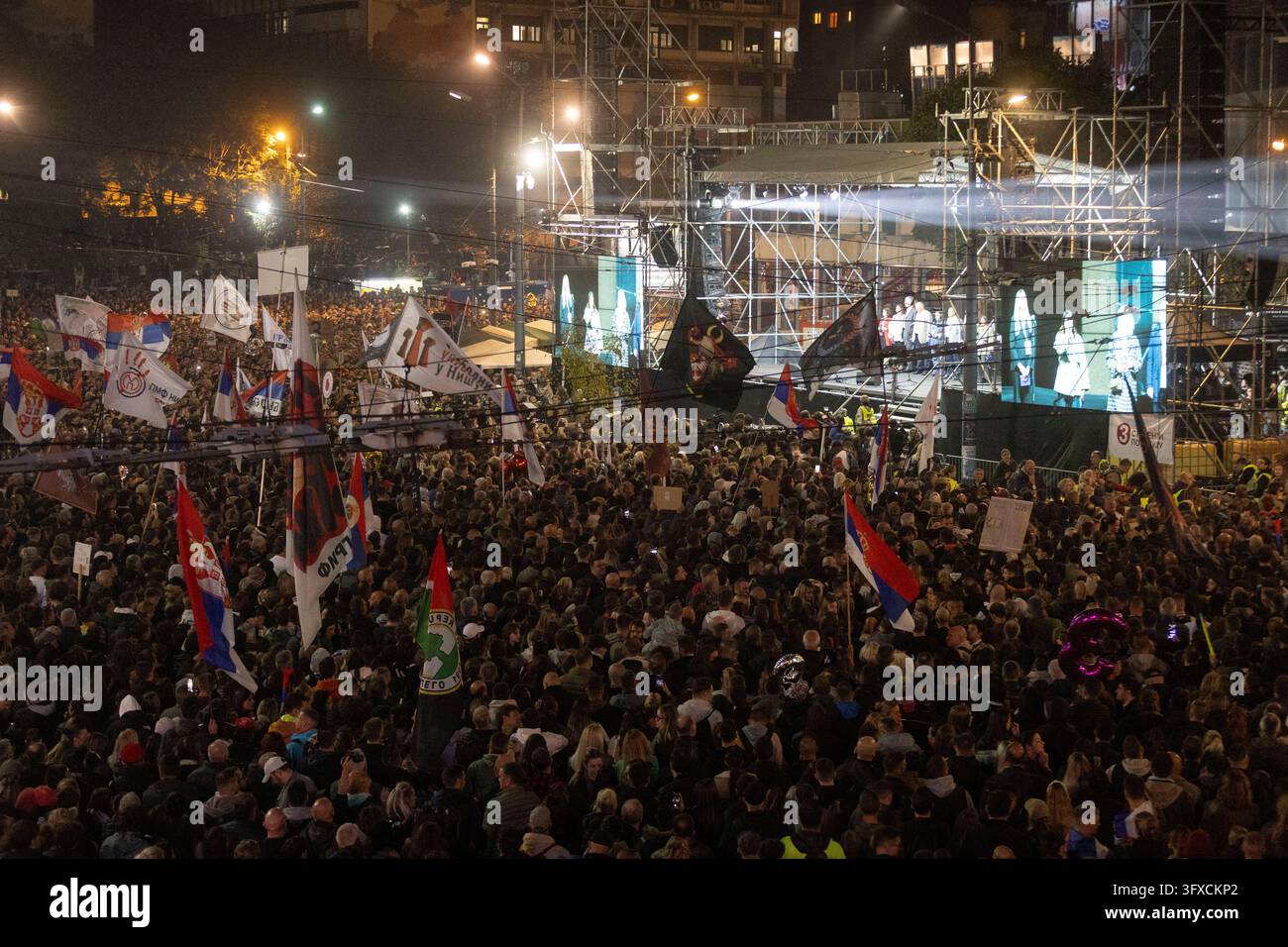 Supporters during the final election campaign rally of the 'Student ...