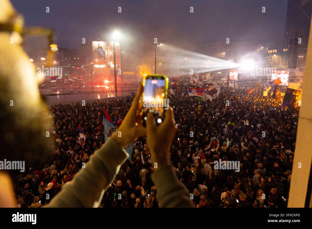 Supporters during the final election campaign rally of the 'Student ...