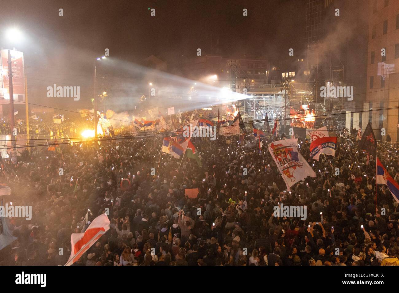 Supporters during the final election campaign rally of the 'Student ...