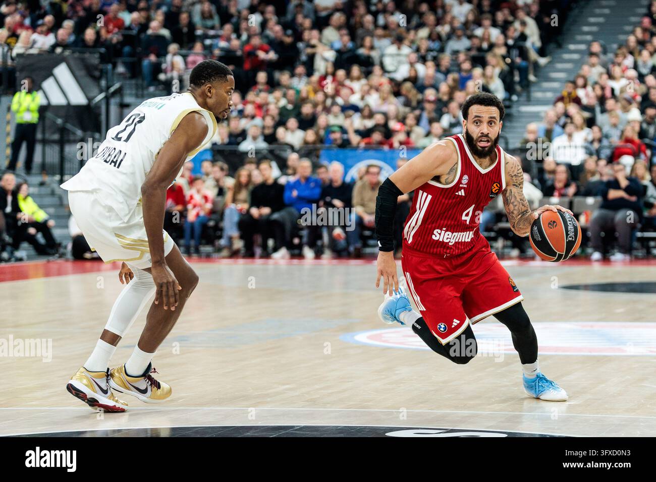 MUNICH, GERMANY - OCTOBER 22: Duane Washington (FC Bayern Muenchen, 4 ...