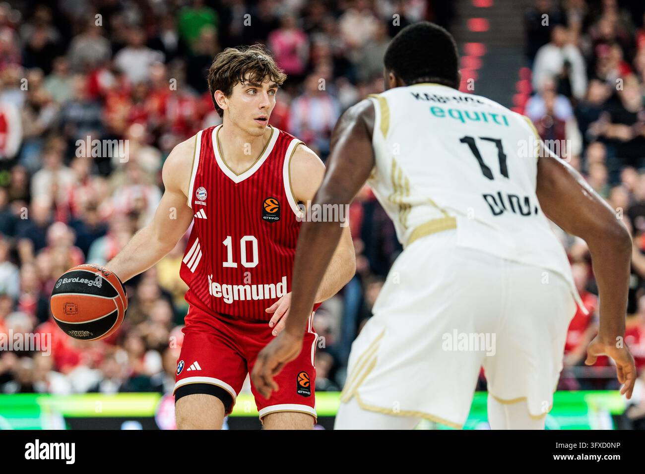 MUNICH, GERMANY - OCTOBER 22: Justinian Jessup (FC Bayern Muenchen, 10 ...