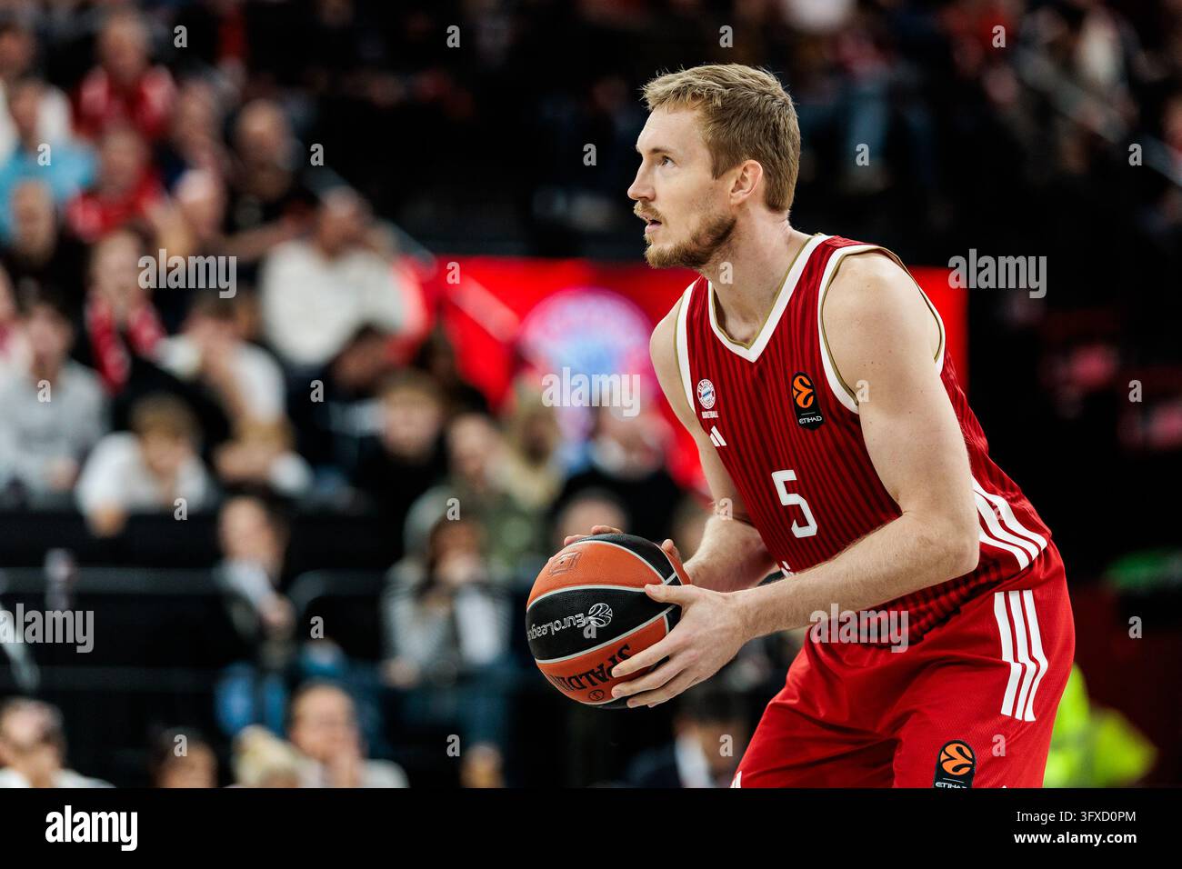 MUNICH, GERMANY - OCTOBER 22: Niels Giffey (FC Bayern Muenchen, 5 ...