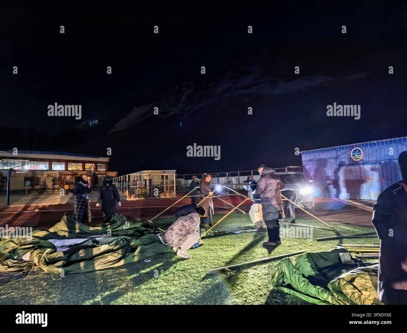 Level Set Image Segmentation (261023) -- NAGQU, Oct. 23, 2026 (Xinhua) -- Tents are being set up for ...