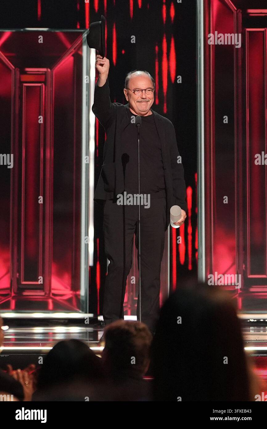 Ruben Blades receives the Billboard Icon award at the Latin Billboard ...