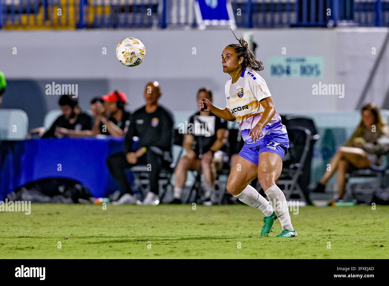 DAVIE, FL - OCTOBER 22: Carolina Ascent FC defender Meaghan Nally (19 ...