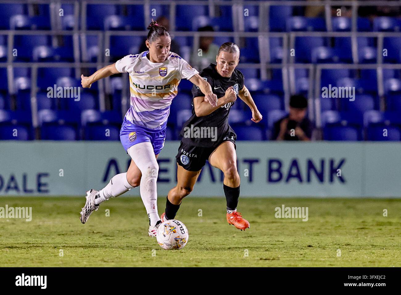 DAVIE, FL - OCTOBER 22: Carolina Ascent FC forward Rylee Baisden (10 ...