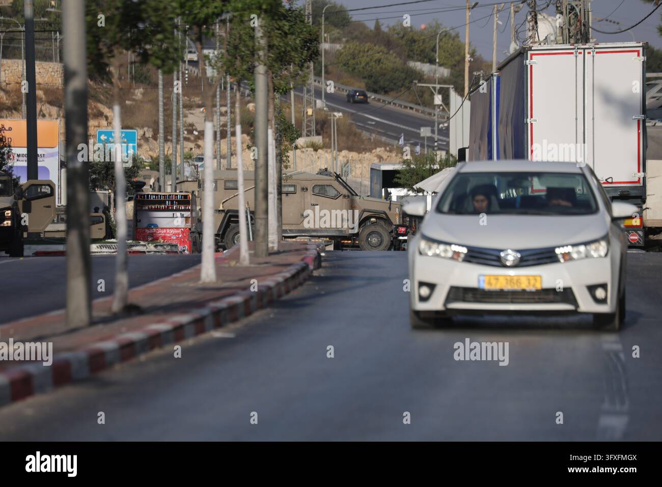 HEBRON, PALESTINE, OCTOBER 23, 2026: The scene at the Farsh al-Hawa ...