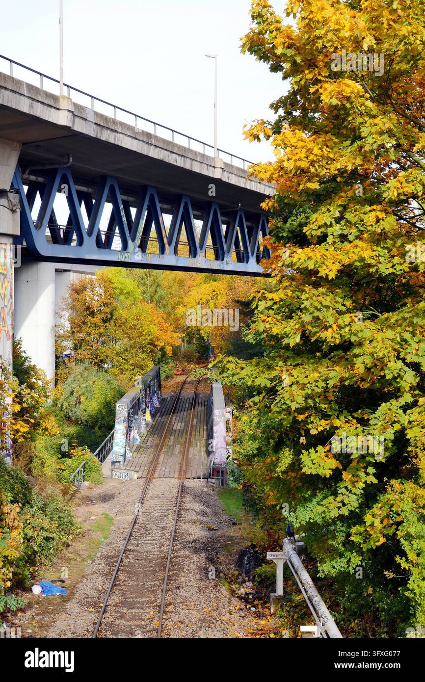 Autobon Sign 22.10.2026, Berlin - Deutschland. Autobahnbrücke Gottlieb-Dunkel-Straße ...