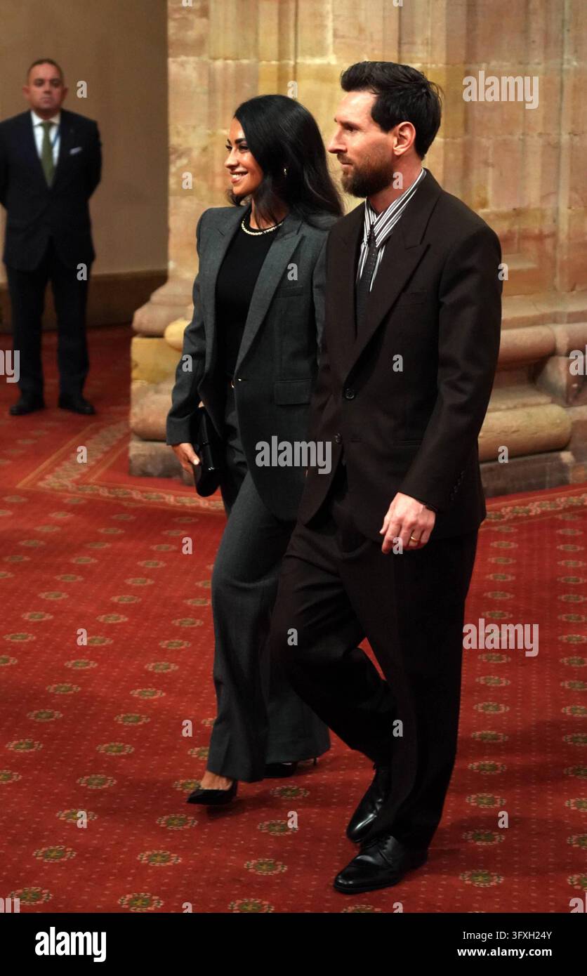 Leo Messi and Antonella Roccuzzo during an audience with the awarded ...