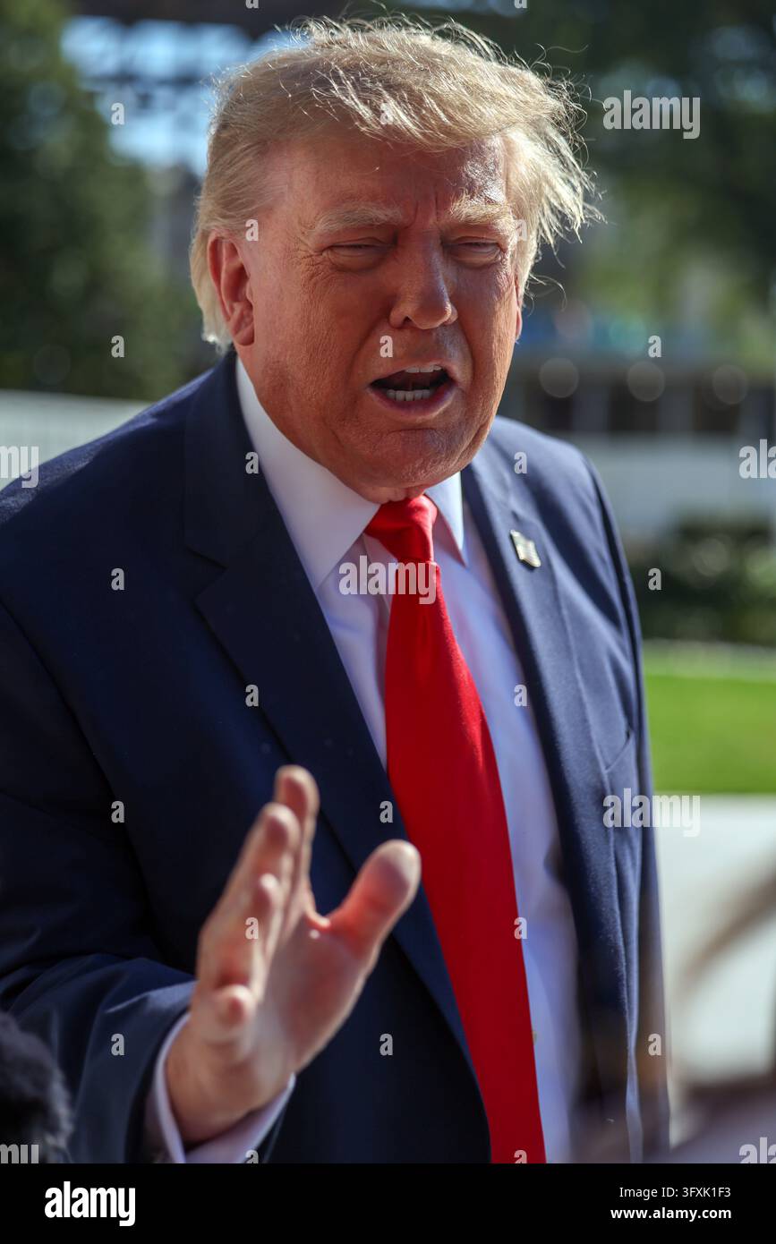 One Stop Software WASHINGTON, DC - OCT. 23: US President Donald Trump speaks to reporters ...