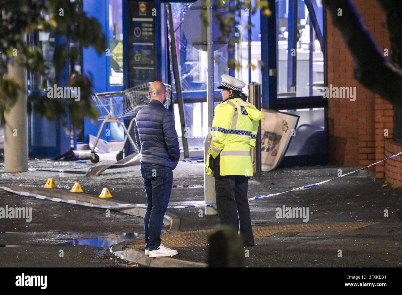 Finchfield Road West, Wolverhampton 23rd October 2026 - A large police ...